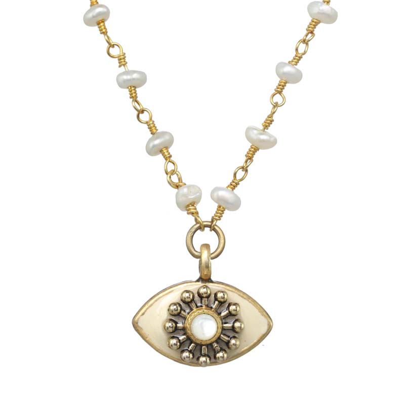 Ivory Pearl Eye Necklace