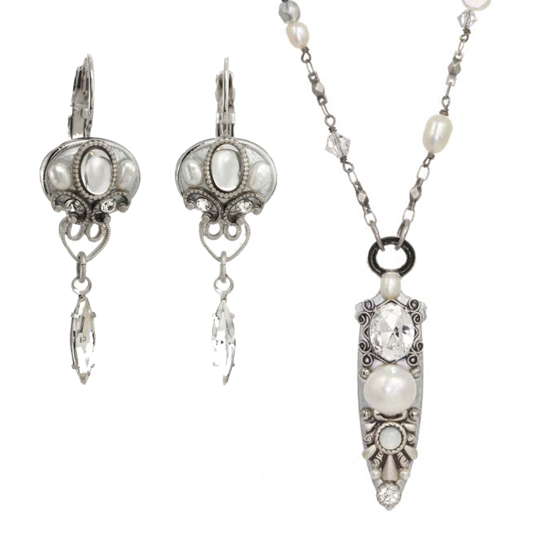 Daydream Shield Necklace & Earrings Set